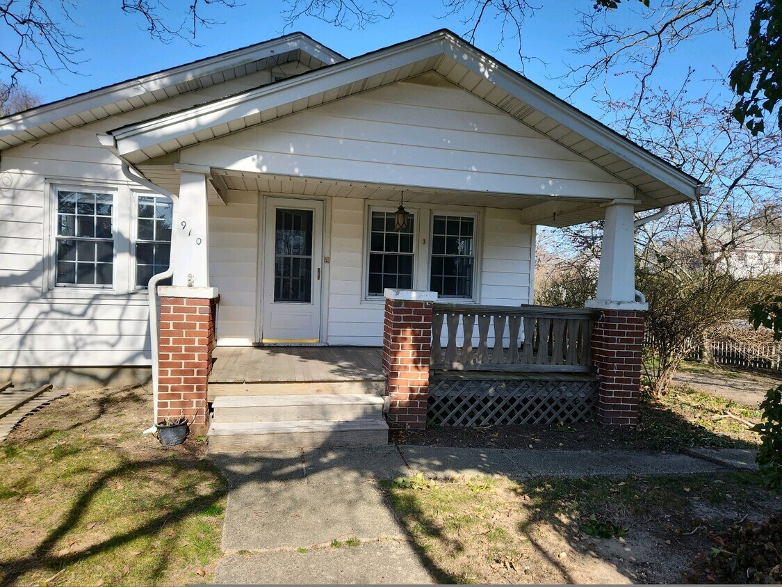 Primary Photo - 910 Wall Rd