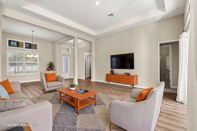 Building Photo - 1190 Aranceto Cir