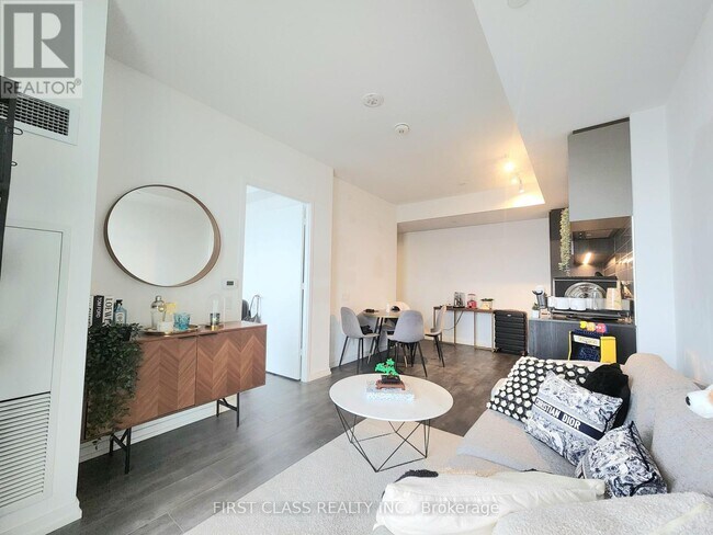 Photo du bâtiment - 1000-1000 Portage Pkwy