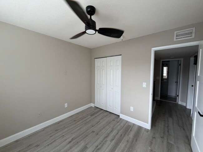 Photo - 117 Yacht Club Way Apartment