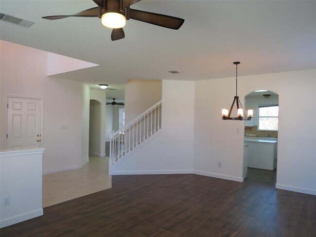 Building Photo - 12604 Linford Dr