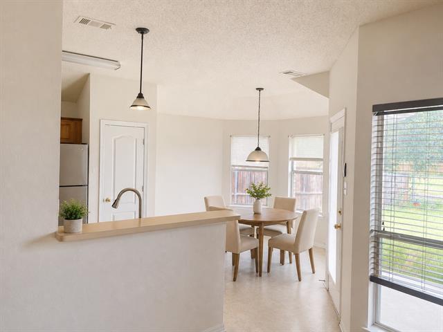 Building Photo - 208 Orchard Trail