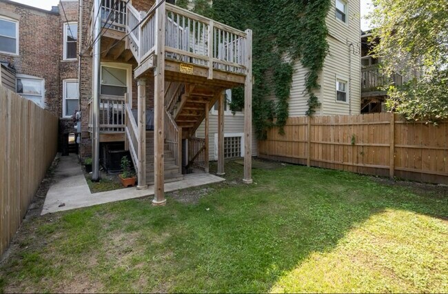 Building Photo - 6428 S Drexel Ave