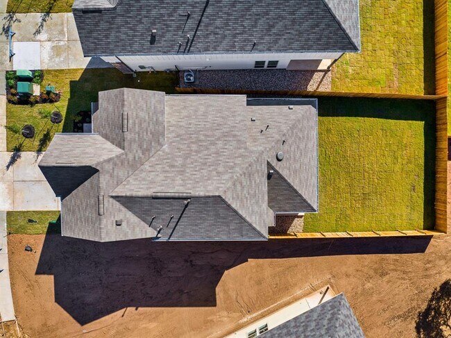 Foto del edificio - 348 Rend Dr