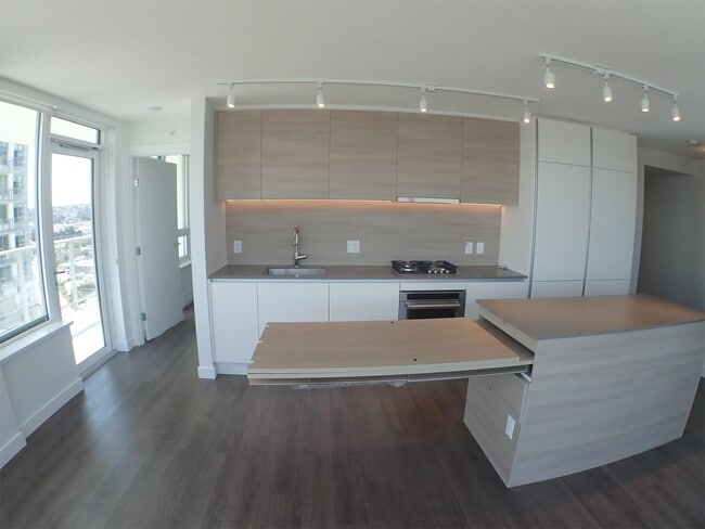 Building Photo - 908 Quayside Dr