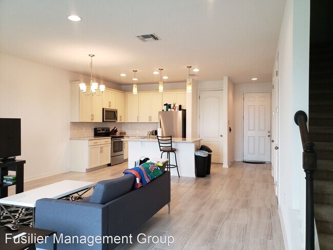 Foto del edificio - 3 br, 2.5 bath House - 14231 Swanley Street