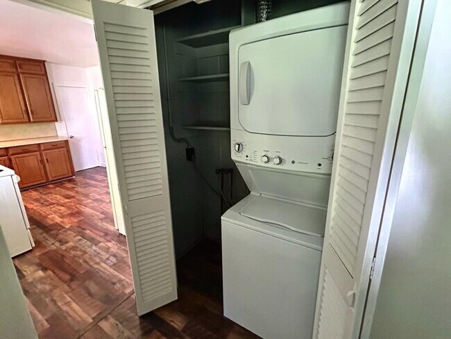 Foto del edificio - Welcome to this charming house built in 19...