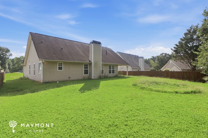 Building Photo - 5555 Lenox Park Pl