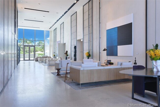 Foto del edificio - 10201 Collins Ave