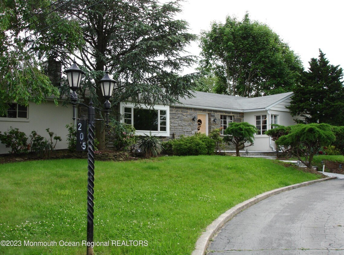 Foto principal - 205 Grant Ave