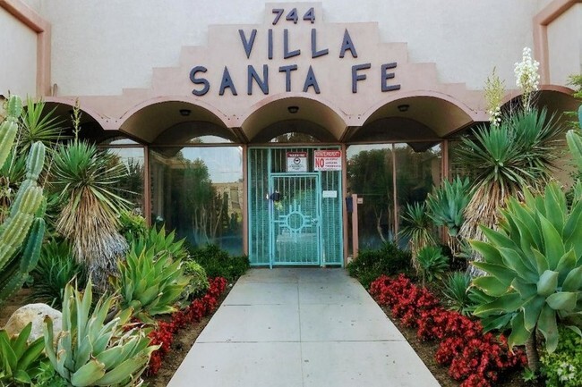 Building Photo - Villa Santa Fe