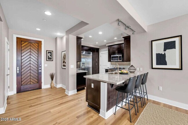 Foto del edificio - 4803 N Woodmere Fairway