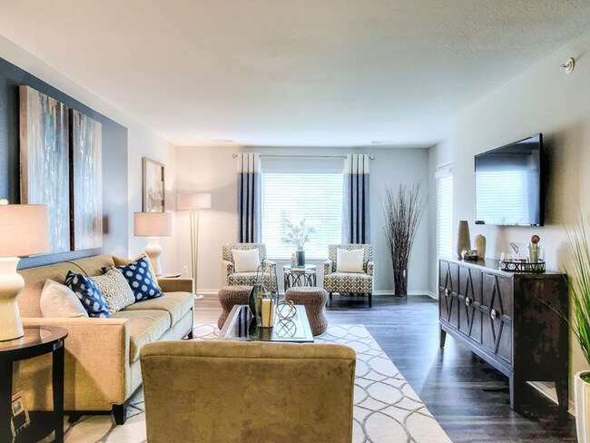 Living Space - 203 Edenwood Dr