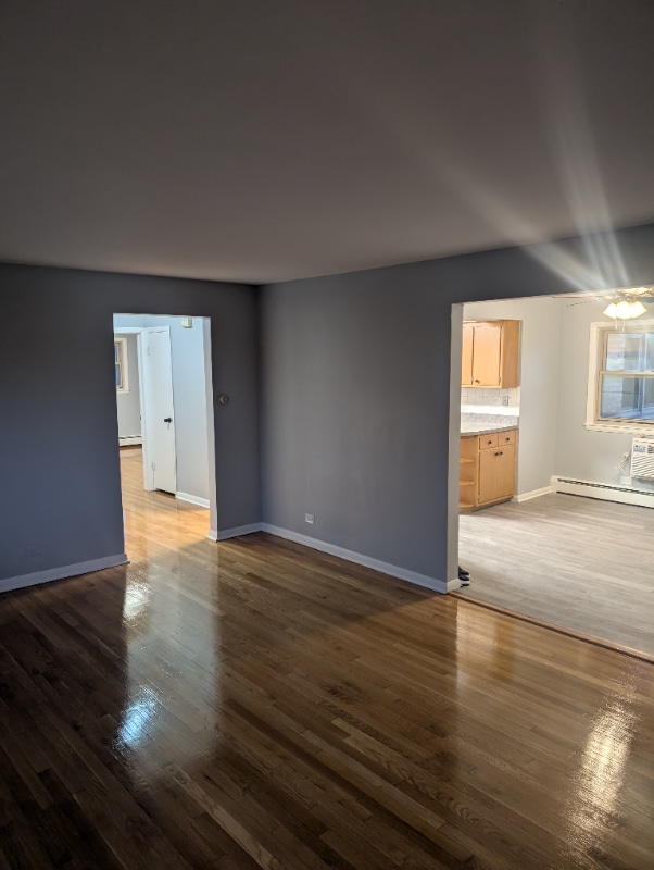 Building Photo - 3205 W 97th St