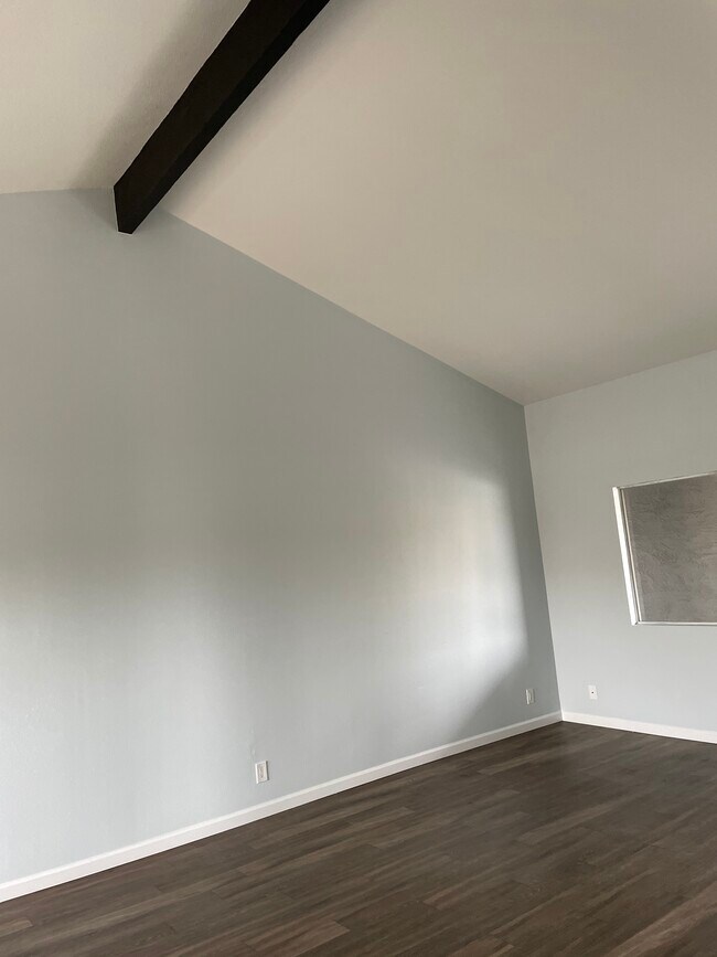 Foto del edificio - 315 N Pico Ave