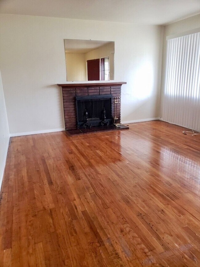 Foto del edificio - Cozy three bedroom!