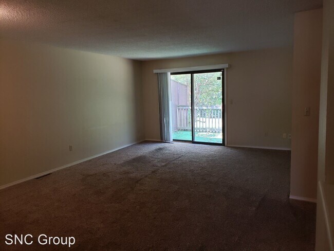 Building Photo - 3 br, 2 bath House - 2355 N Rutland Ct.