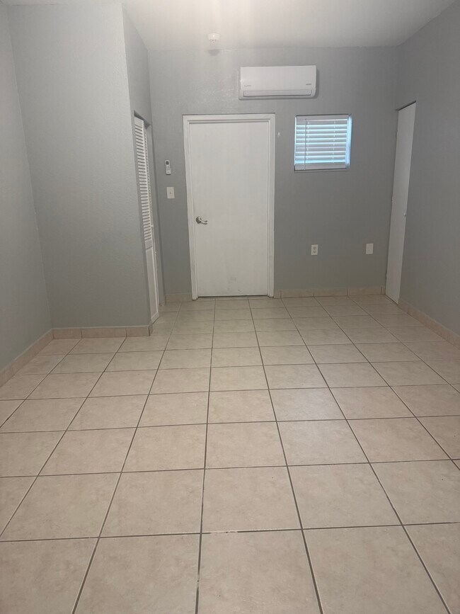 Foto del edificio - 12721 SW 209th St