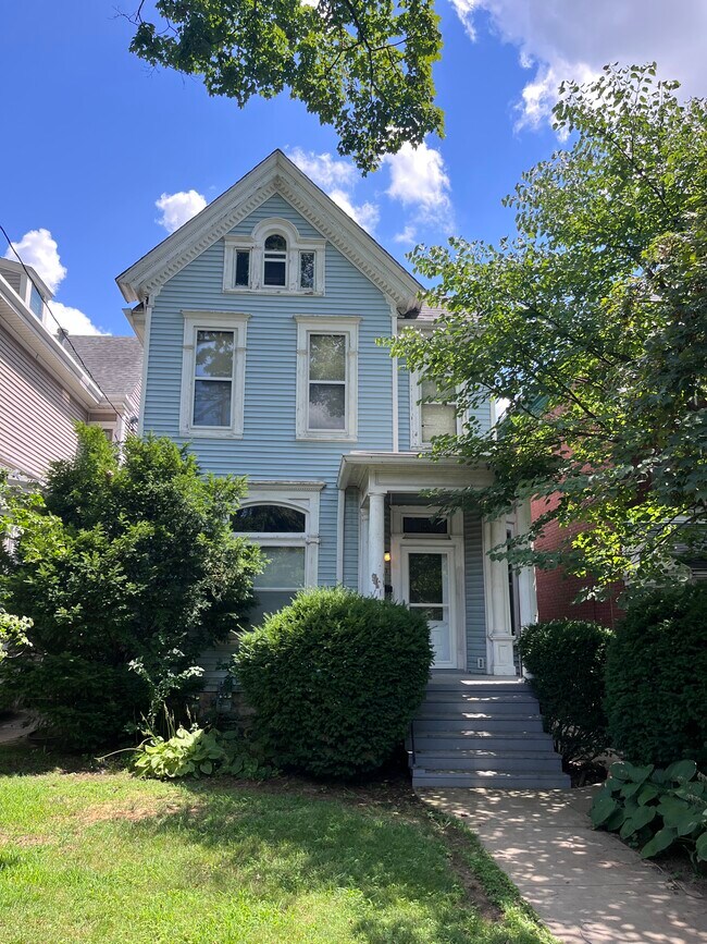 Foto del edificio - 1402 Hepburn Ave