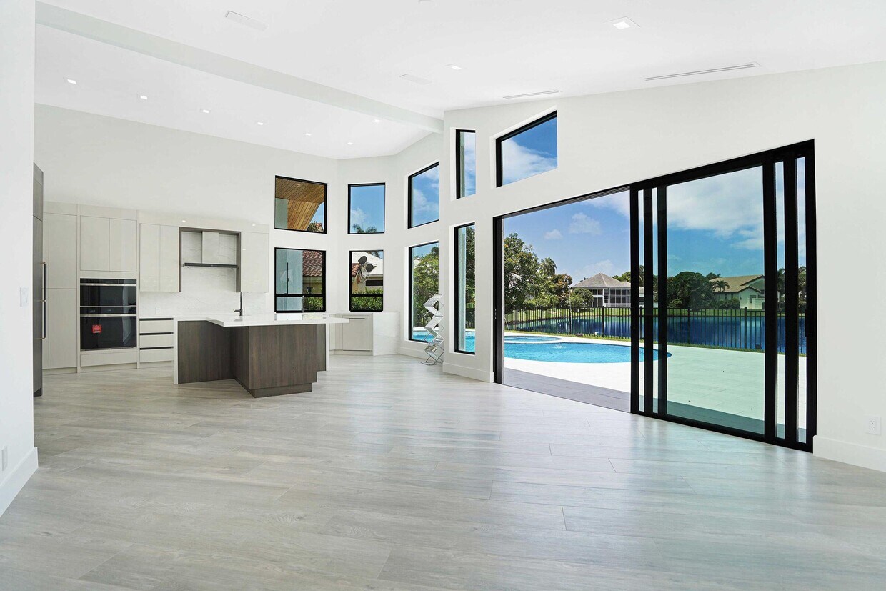 Foto principal - 3025 NW 61st St