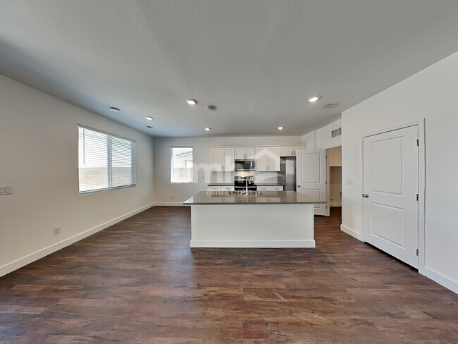 Foto del edificio - 2742 Hot Cider Ave