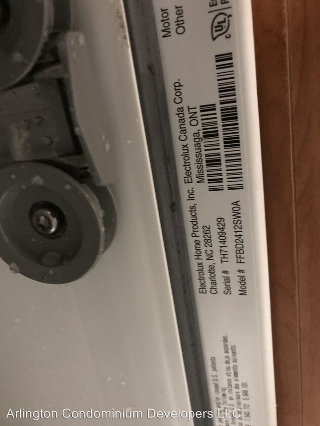 Building Photo - 2068 Arlington St