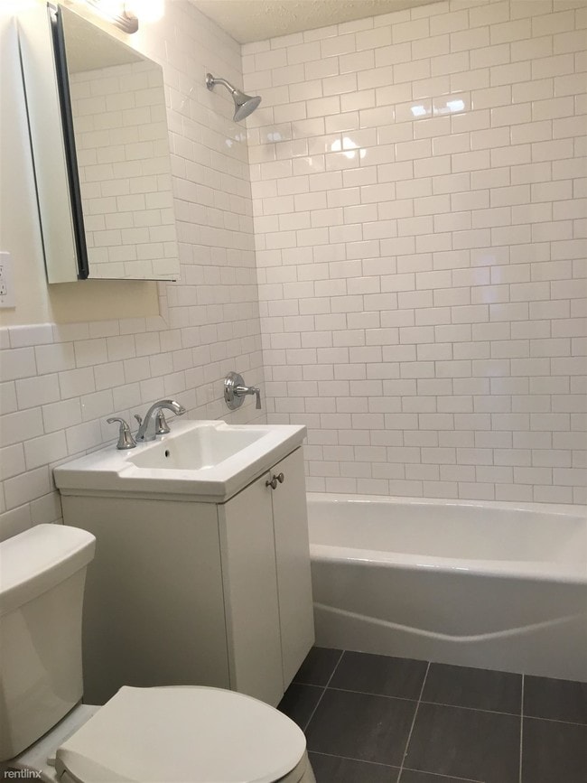 Building Photo - 1 br, 1 bath  - 109 Tremont St Apt 315