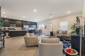 Building Photo - 292 Whitney Crst St