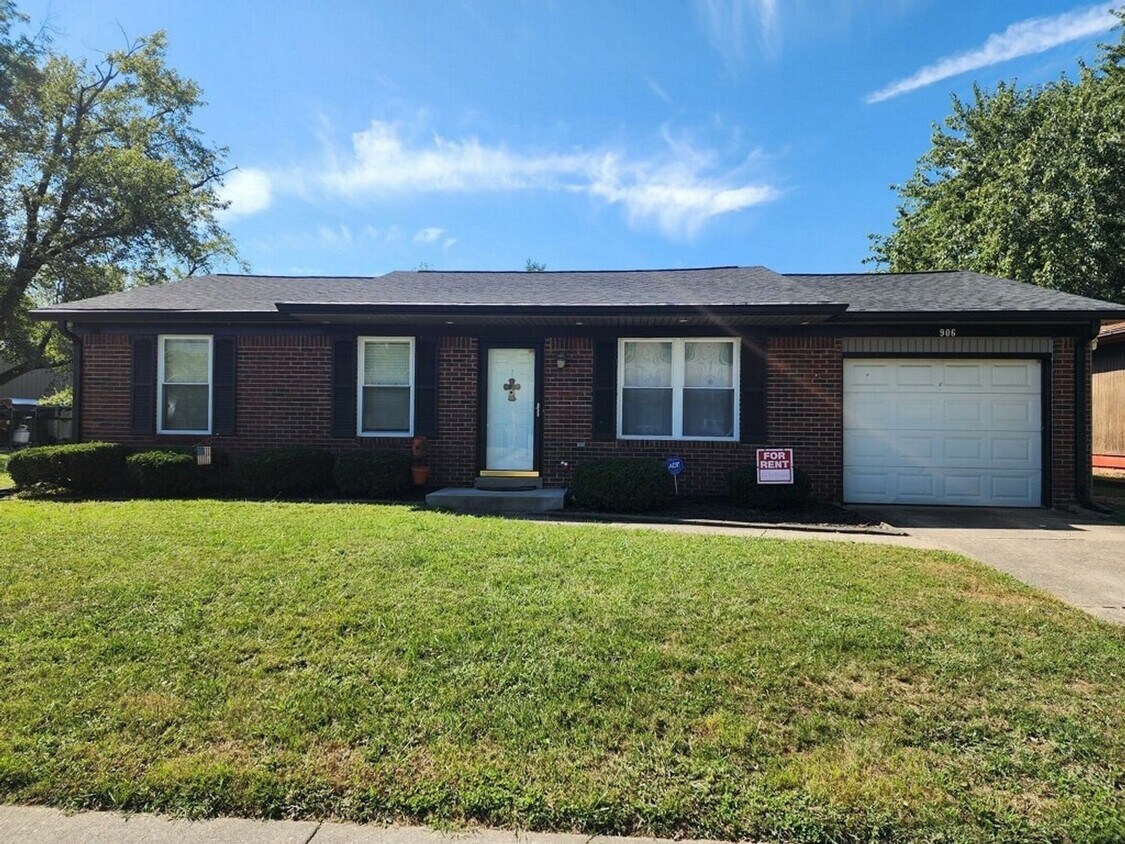 Foto principal - 906 Senate Ave
