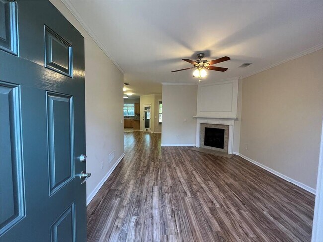 Building Photo - 366 Grayson Way