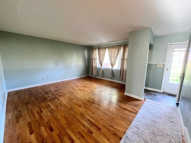 Foto del edificio - 3-bedroom, 1.5 bathroom unfurnished home in Saint Joseph