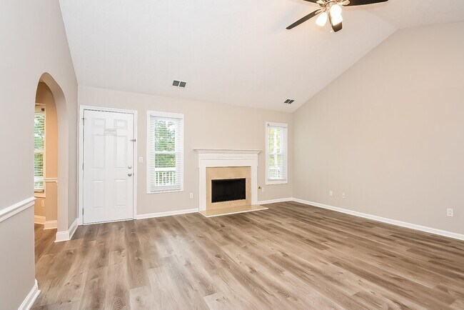 Foto del edificio - 4969 Abbotts Glen Trail NW