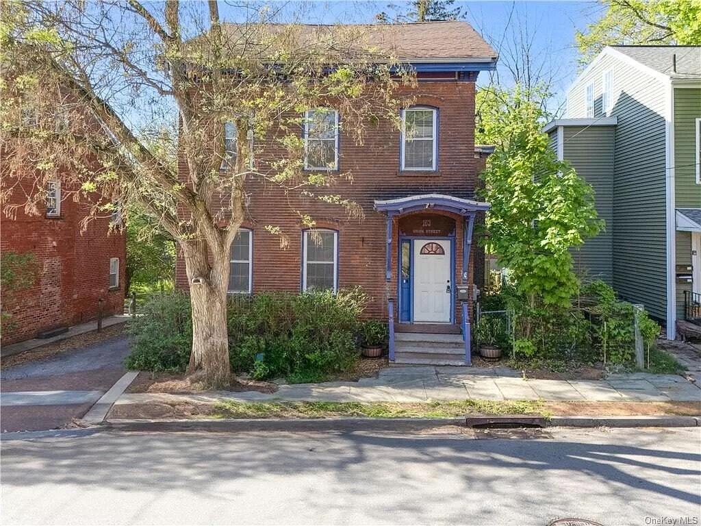 Primary Photo - 163 Union St