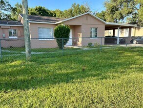 Building Photo - 4246 Minoso St