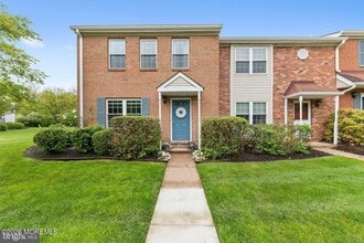 Building Photo - 41 Quince Ct