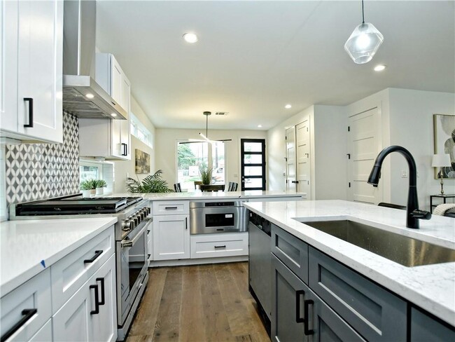Building Photo - 3314 Garden Villa Ln