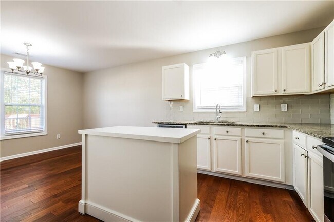 Foto del edificio - 3352 Summit Creek Ln