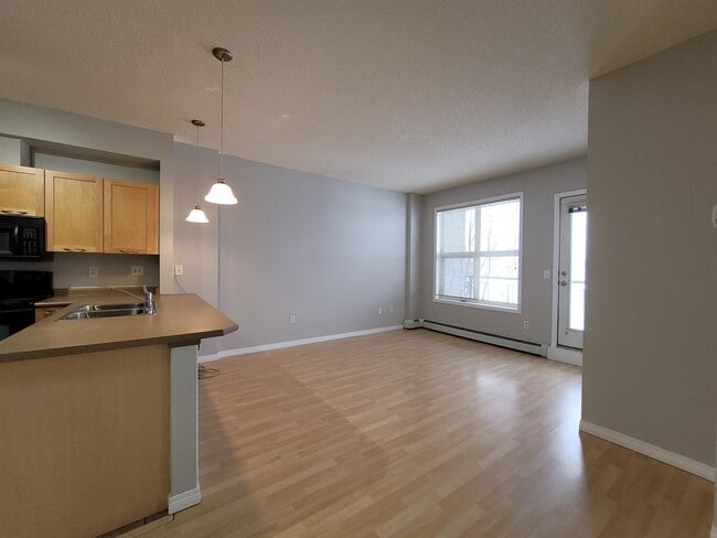 Building Photo - 4245-4139 139 Ave NW