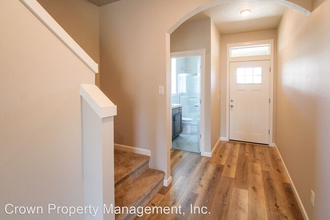 Foto del edificio - 5 br, 3 bath House - 4272 Sagecrest Ct NE