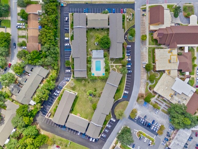 Aerial Photo - Breeze Apartments