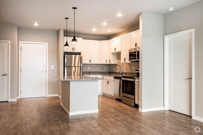 1HAB, 1BA - 857 ft² - The Hamptons at Hilldale