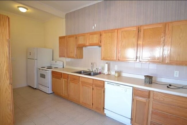 Building Photo - 1201 E Harrison St