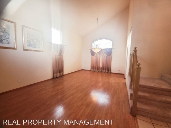 Foto del edificio - 5 br, 3 bath House - 1877 CANE HILL DR