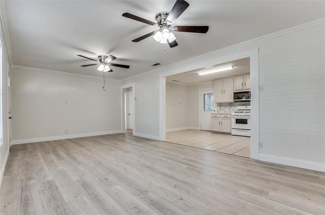 Foto del edificio - 222 Moore St