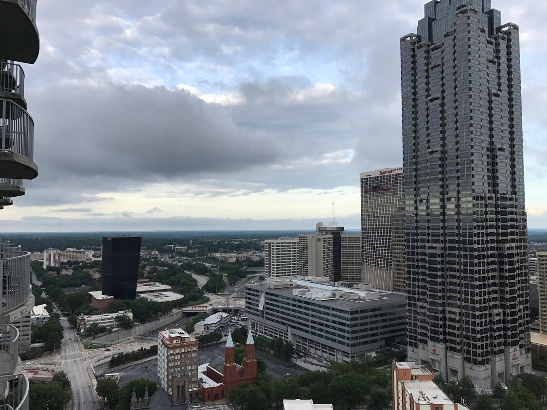 400 West Peachtree St NW, Atlanta, GA 30308 Condo for Rent in Atlanta