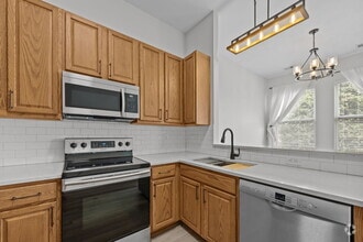 Building Photo - 3471 Chagall Ct