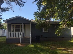 Building Photo - 603 Owen Dr