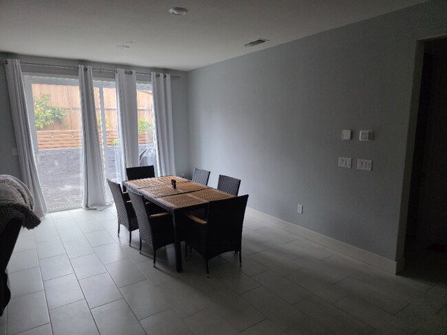 Building Photo - 2442 F St