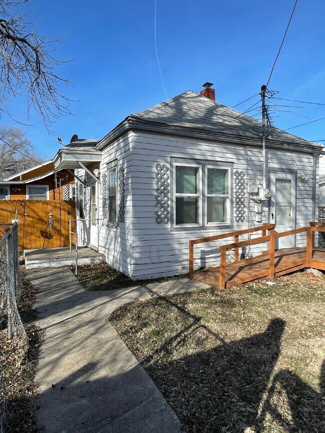 Foto del edificio - Quant 1 Bedroom, 1 Bathroom Single family home with fenced yard