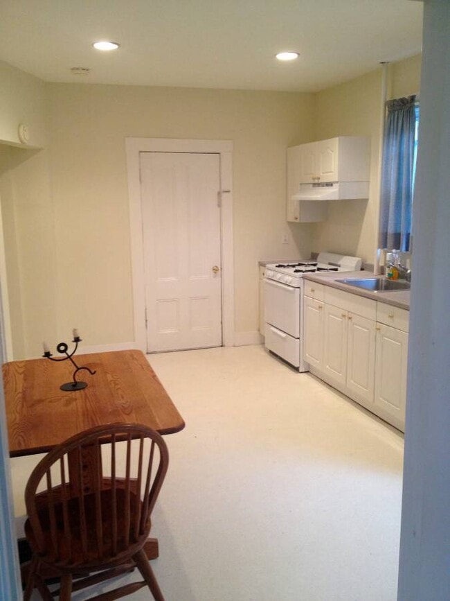 Building Photo - 14 Massachusetts Ave